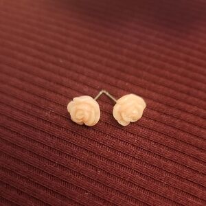Sparkly Elegant Cream Rose Stud Earrings